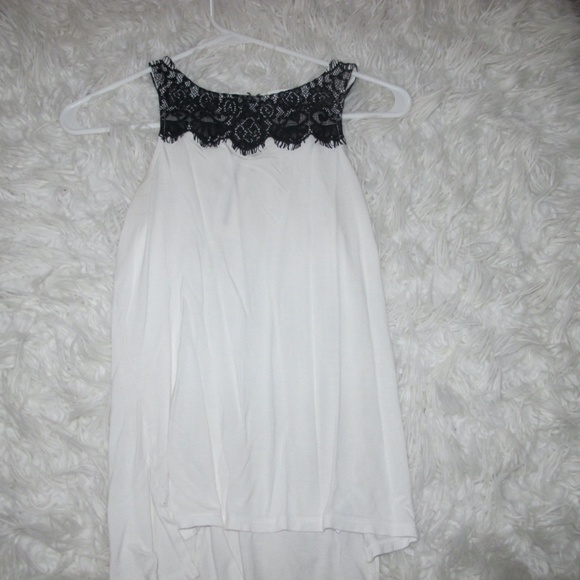 Express Women's Lace Sleeveless date night Top Shirt Size Small black white EUC - Picture 6 of 7